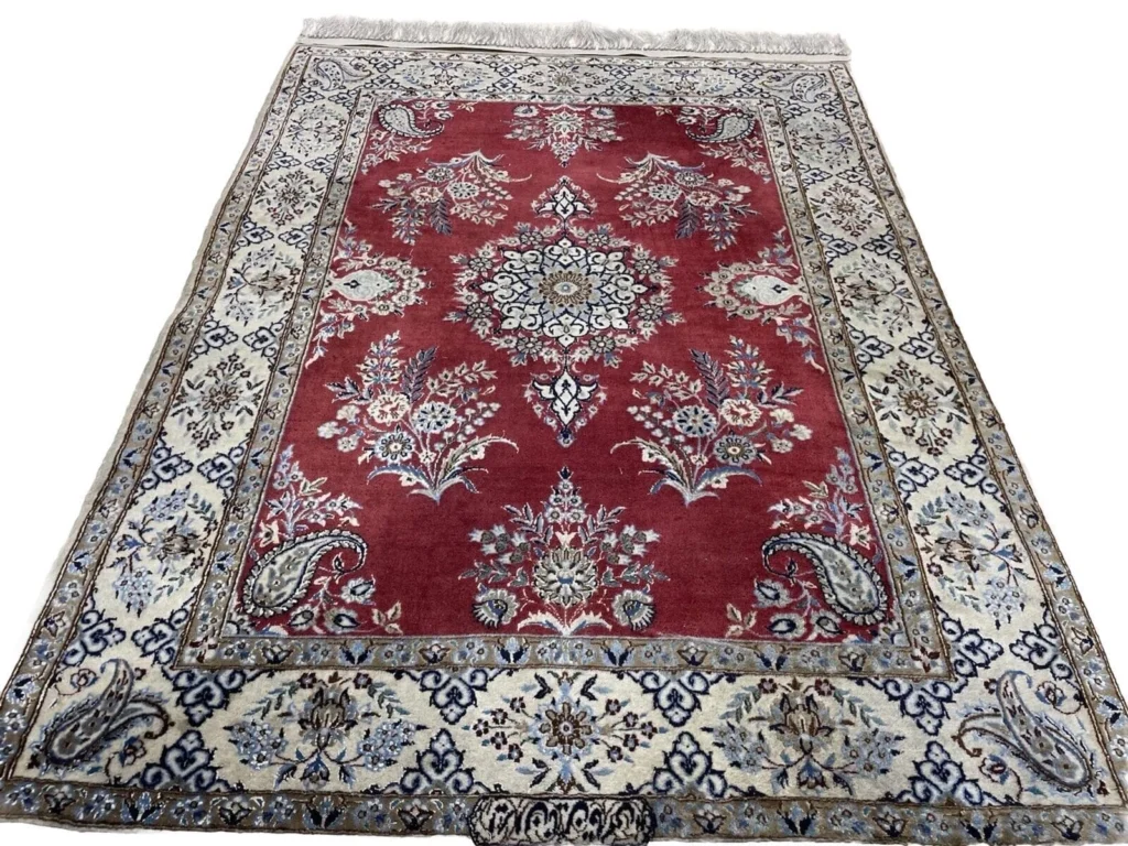 roter-nain-perserteppich-4-la-130x96-cm-florales-design-mit-medallion Persian Rug Nain 130 x 96 cm Wool Hand-knotted