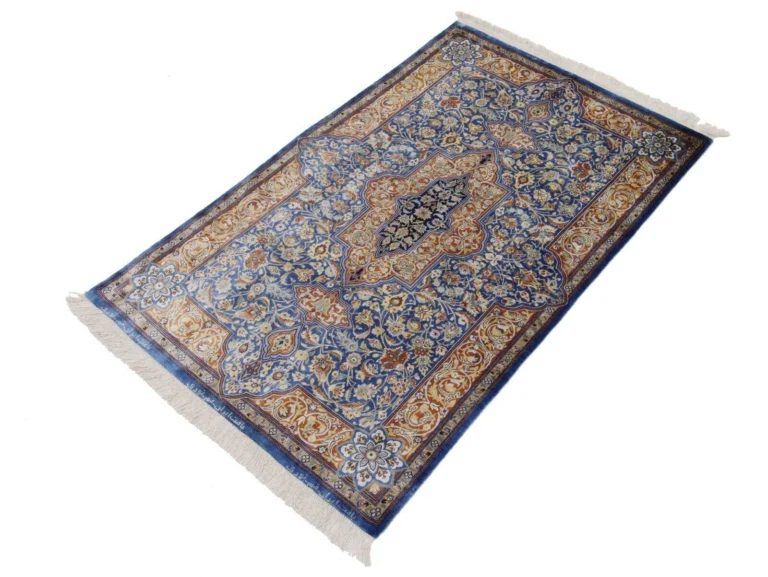 Persian Rug Qom 120 x 78 cm Silk Hand-knotted