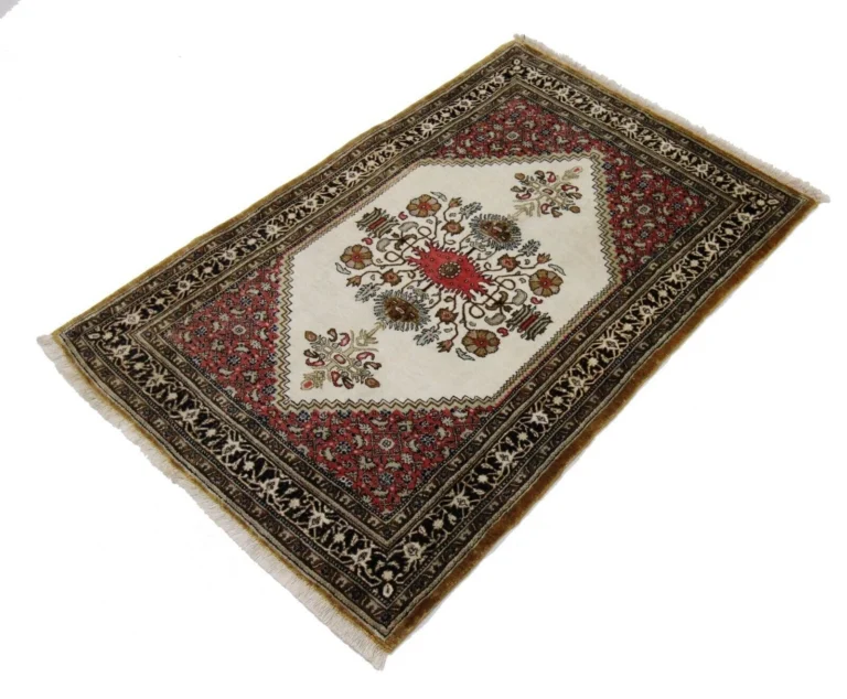 Persian Rug Qom 120 x 80 cm Silk Hand-knotted