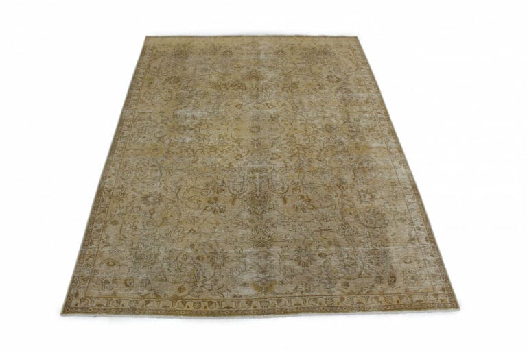 Oriental Rug from the Orient — 332 × 228 cm