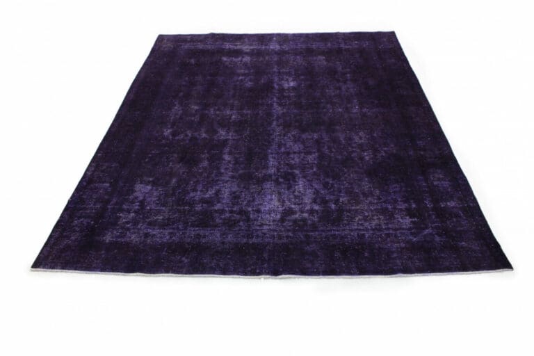 Oriental Rug from the Orient — 370 × 275 cm