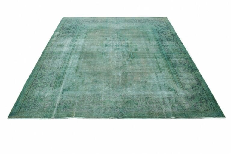 Oriental Rug from the Orient — 407 × 308 cm