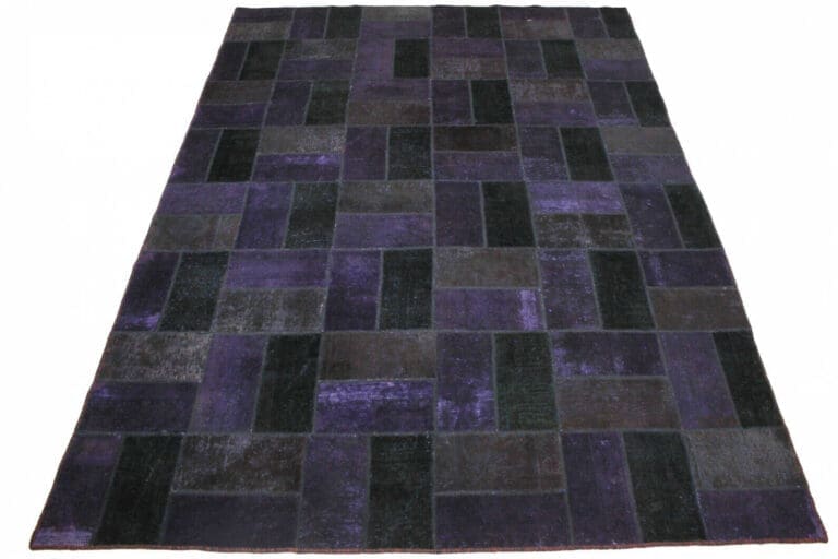 Hand-Knotted Wool Oriental Rug, 322 × 236 cm