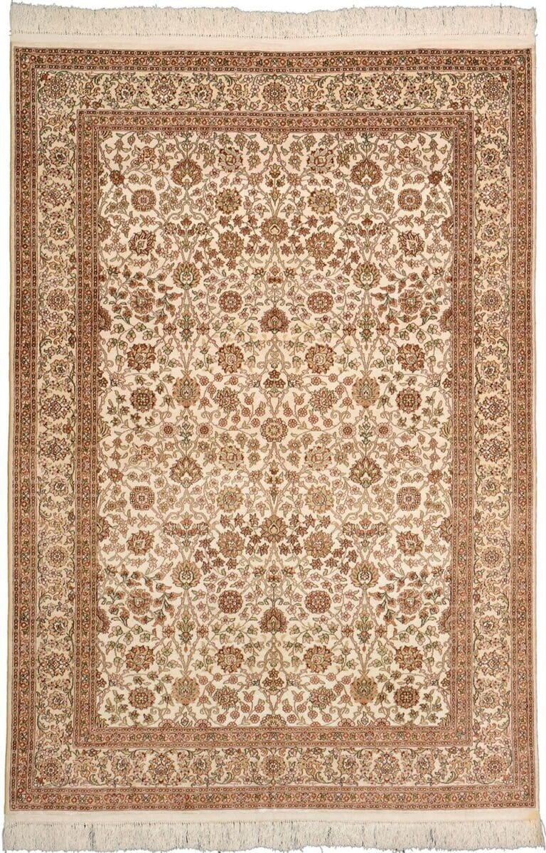 Hand-Knotted Silk Hereke Chinese Rug, 127 × 186 cm