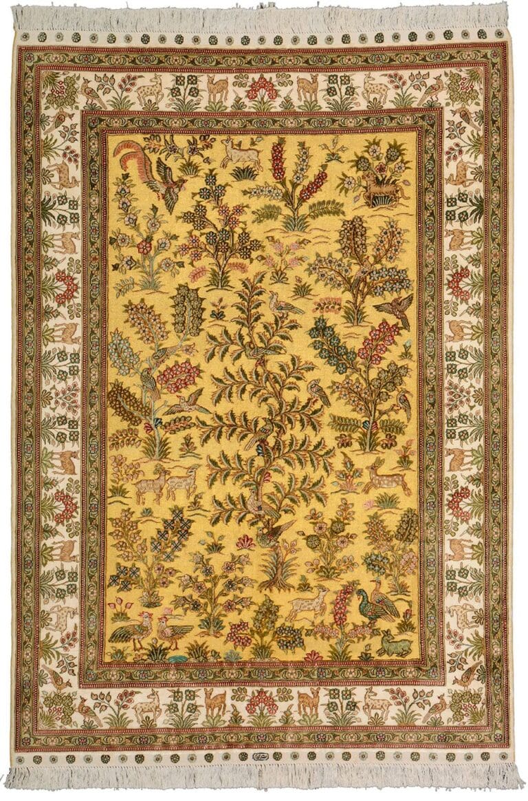 Hand-Knotted Silk Hereke Chinese Rug, 127 × 178 cm