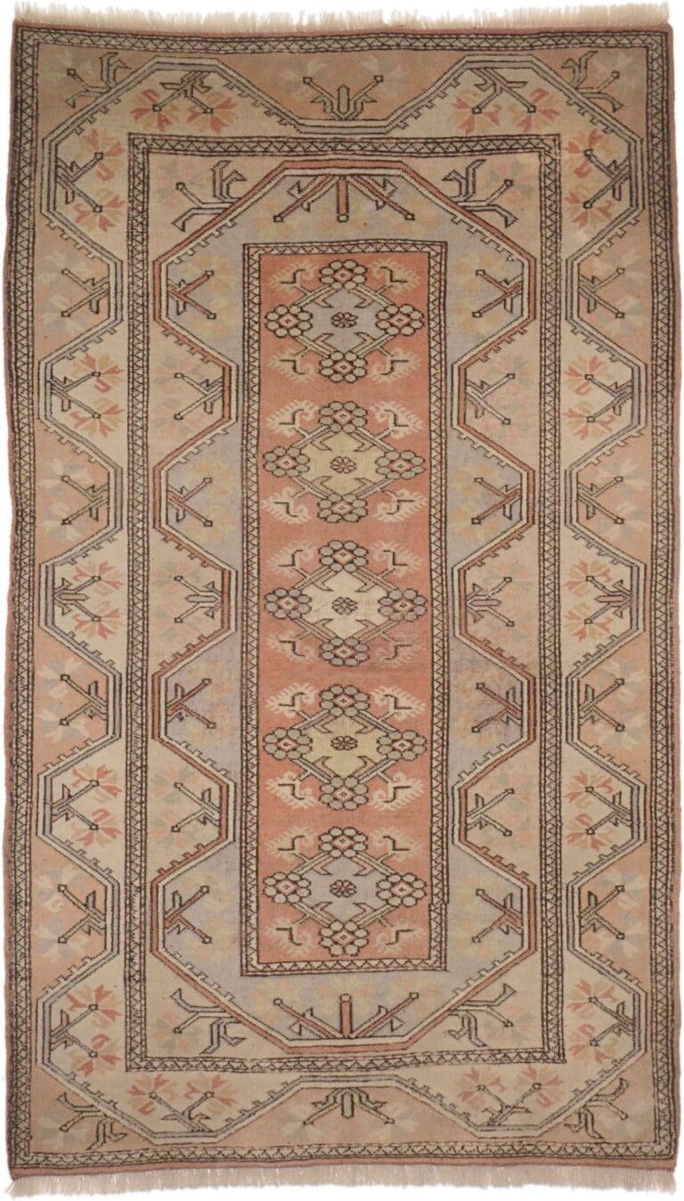 Turkish Rug — hand-knotted, 124 × 206 cm, Wool