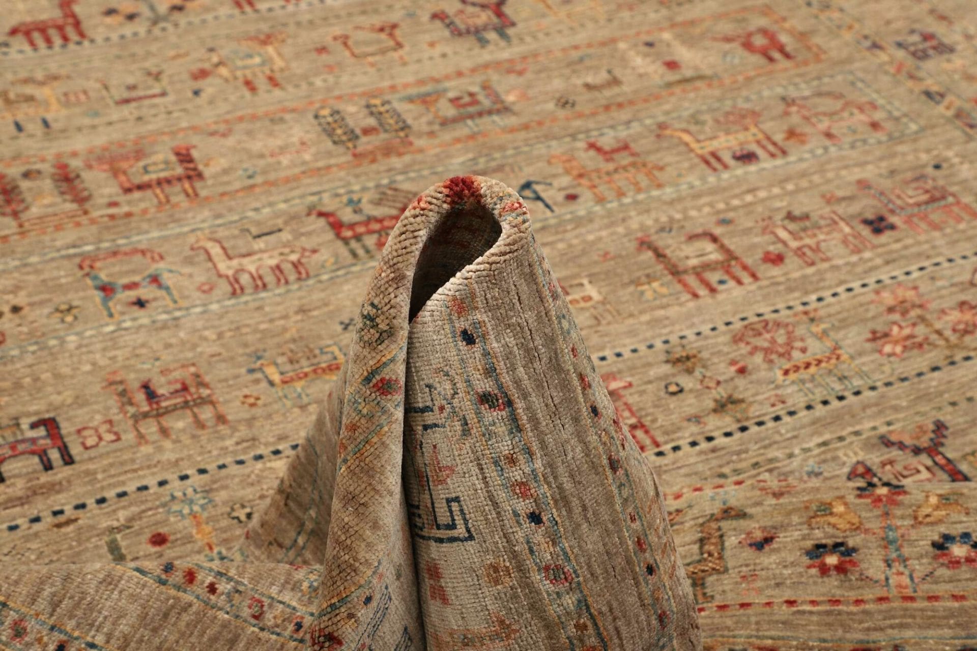 Samarkand Pakistani Rug 207 × 277 cm, Wool, hand-knotted