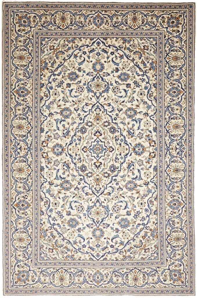 Hand-Knotted Wool Kashan Persian Rug, 203 × 300 cm