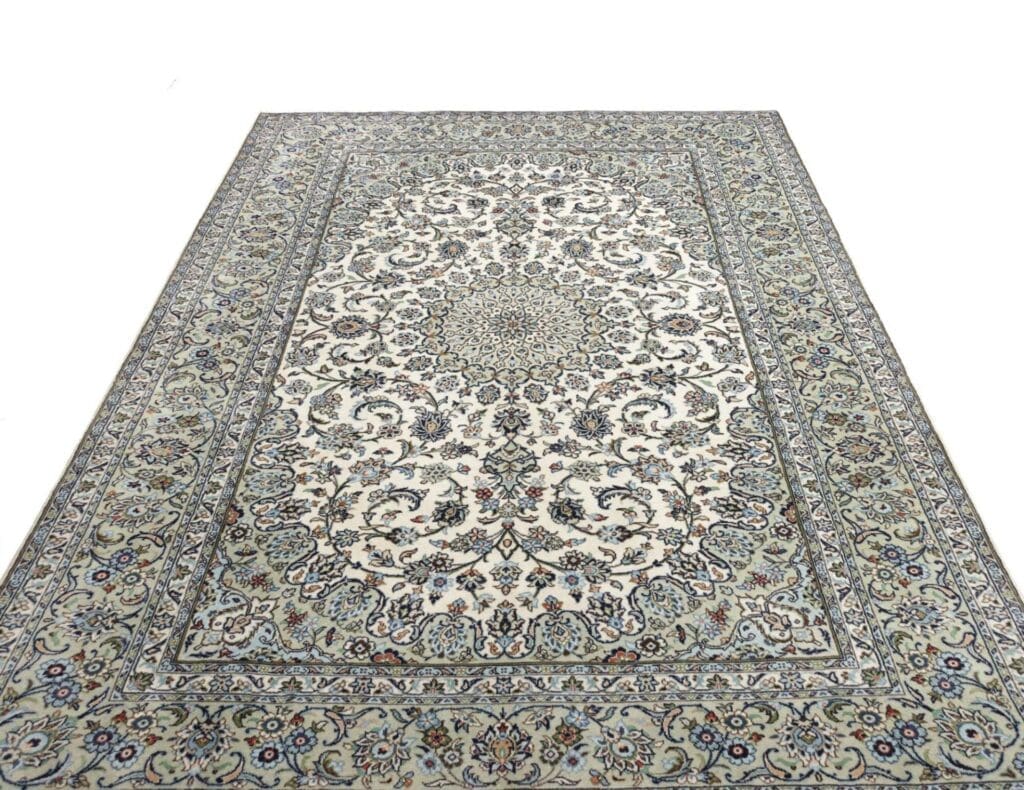 Kashan Persian Rug — hand-knotted, 199 × 297 cm, Wool – view 4