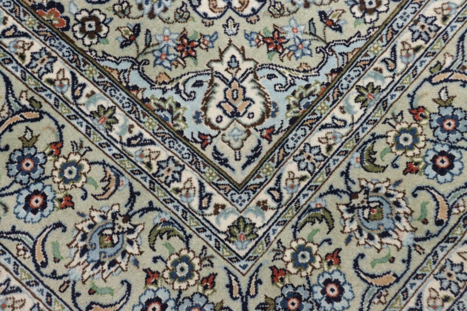 Kashan Persian Rug — hand-knotted, 199 × 297 cm, Wool – view 6