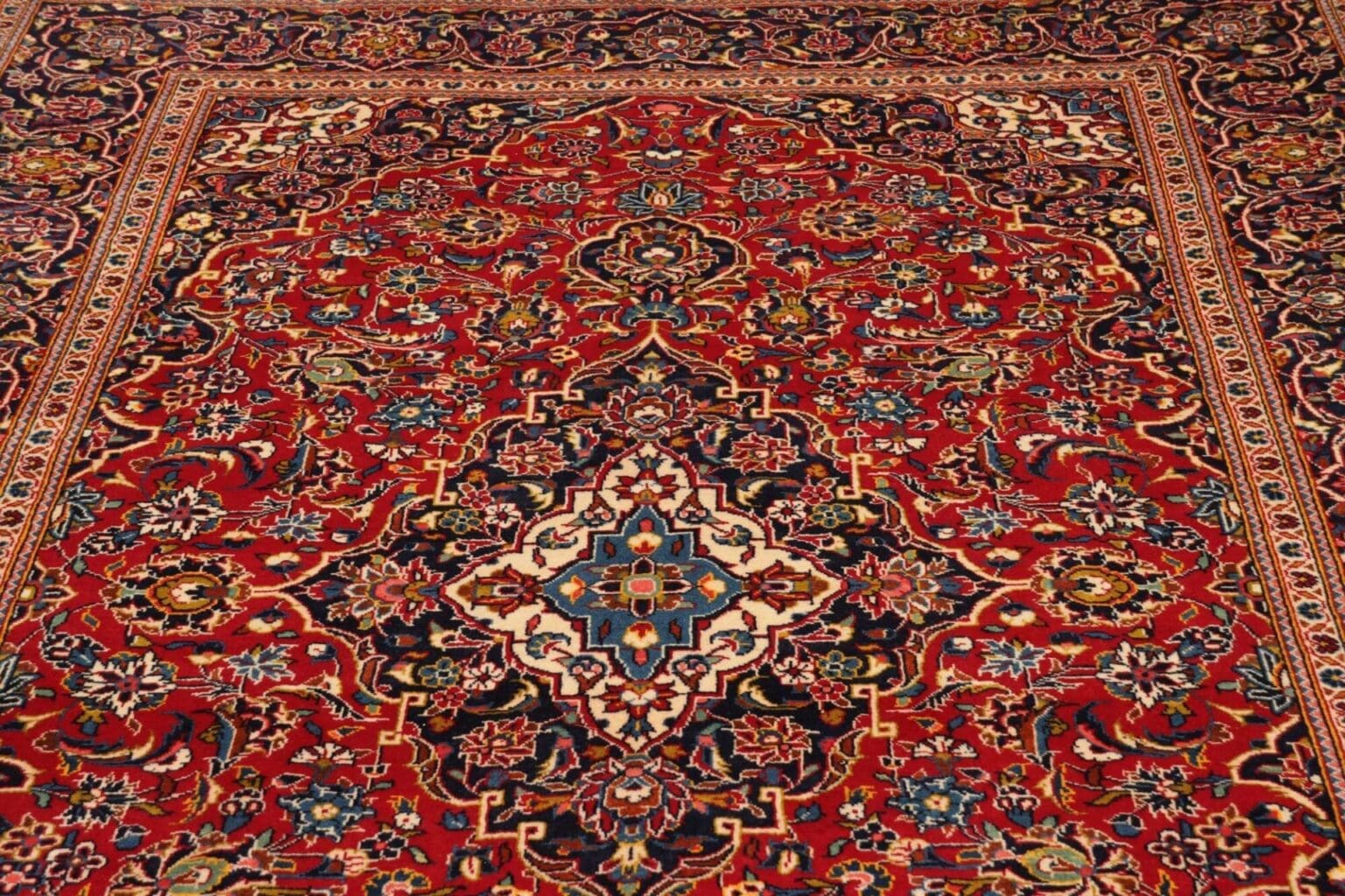 kashan-teppich-200-x-305-cm-handgeknupft-perserteppich-7 Hand-Knotted Wool Kashan Persian Rug, 200 × 305 cm – view 8
