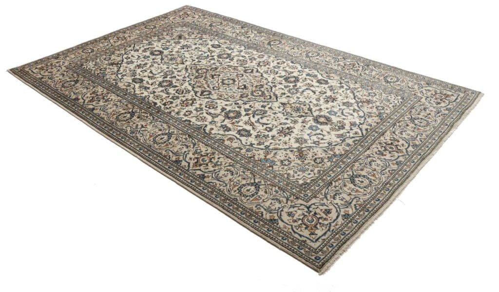 Kashan Persian Rug 207 × 298 cm, Wool, hand-knotted – view 3