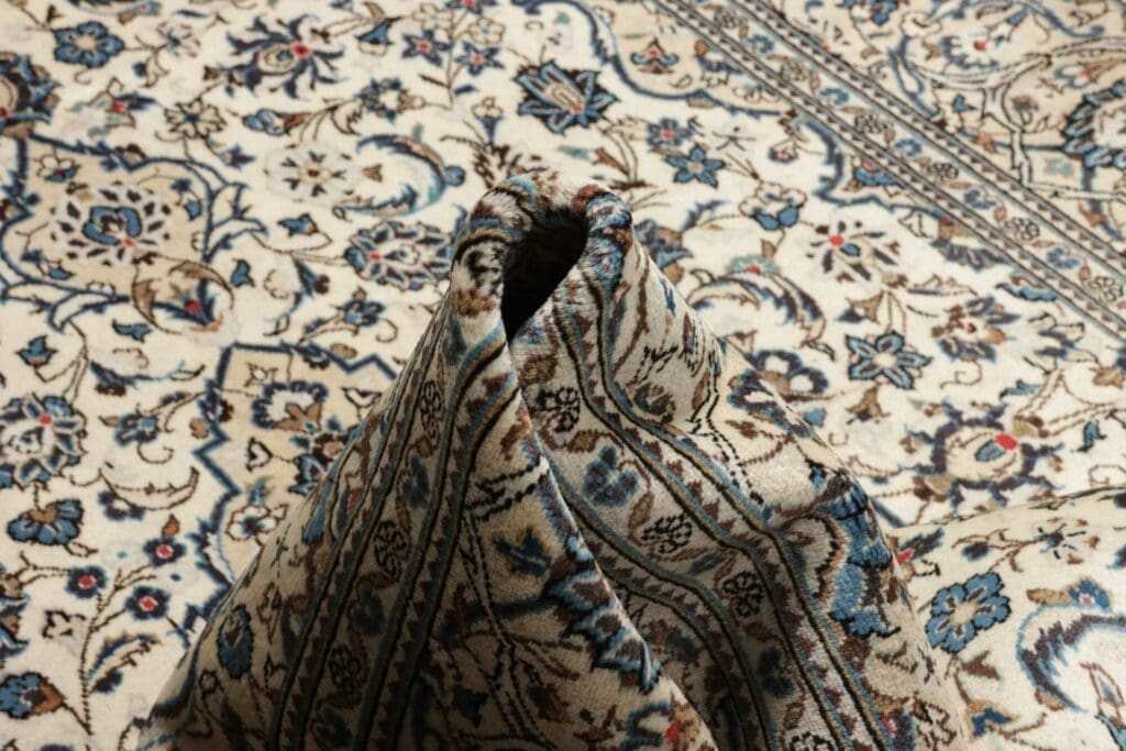 Kashan Persian Rug 207 × 298 cm, Wool, hand-knotted – view 10