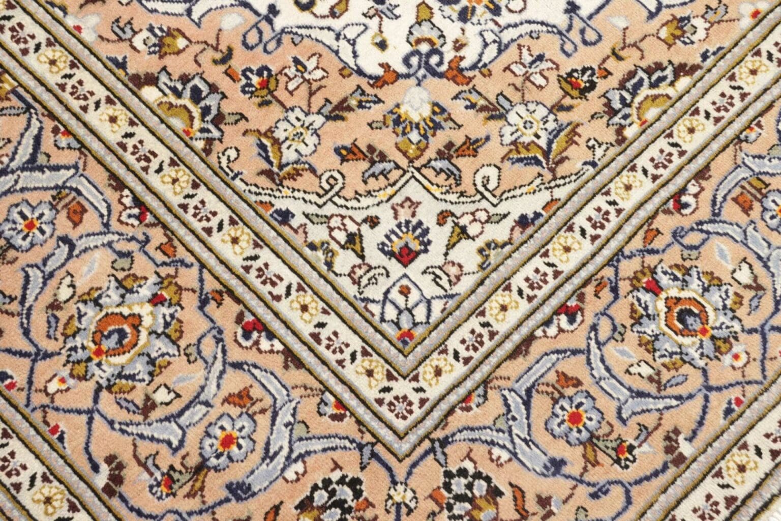 Kashan Persian Rug — hand-knotted, 198 × 315 cm, Wool – view 5