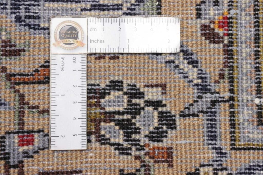 Kashan Persian Rug — hand-knotted, 198 × 315 cm, Wool – view 10