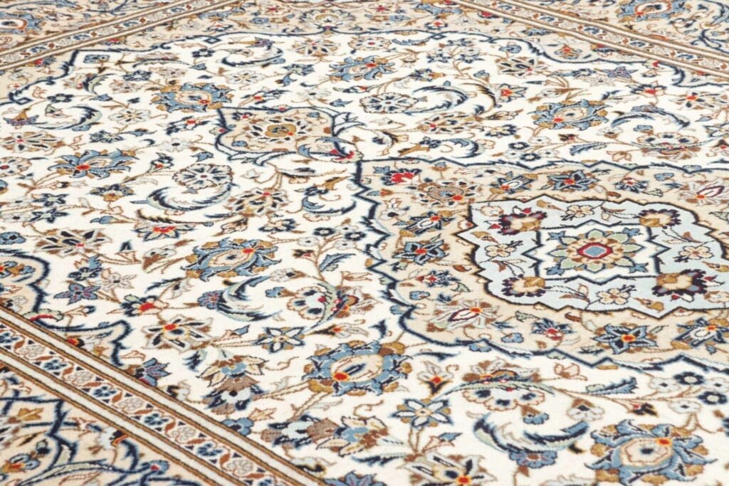 Hand-Knotted Wool Kashan Persian Rug, 203 × 296 cm – view 8