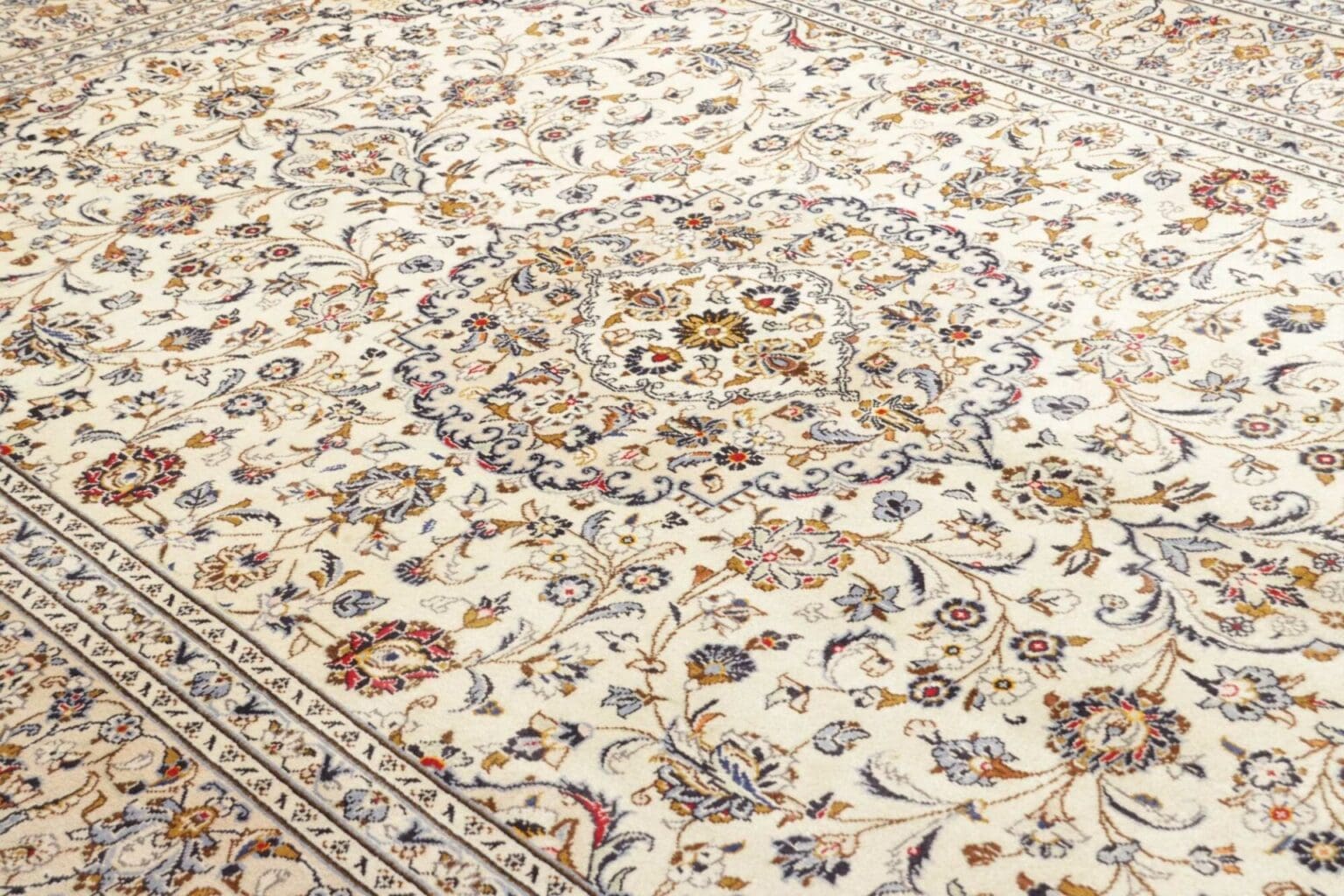 kashan-teppich-208-x-312-cm-handgeknupft-perserteppich-7 Hand-Knotted Wool Kashan Persian Rug, 208 × 312 cm – view 8