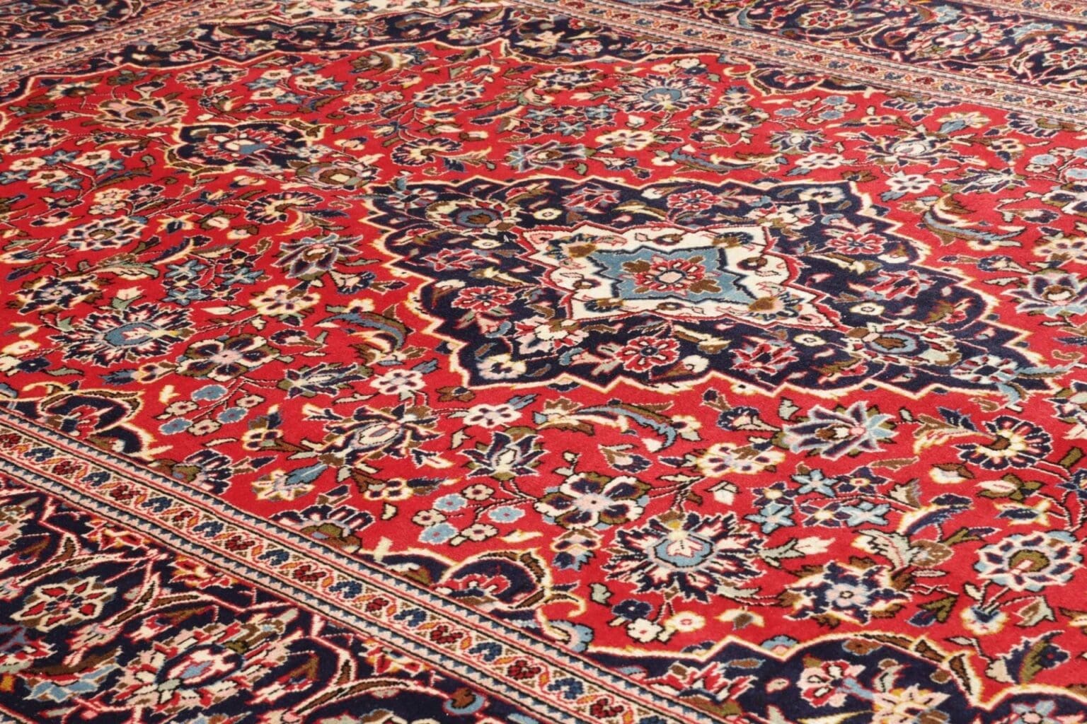 kashan-teppich-211-x-295-cm-schurwolle-handgeknupft-perserteppich-6 Kashan Persian Rug — hand-knotted, 211 × 295 cm, Wool – view 7
