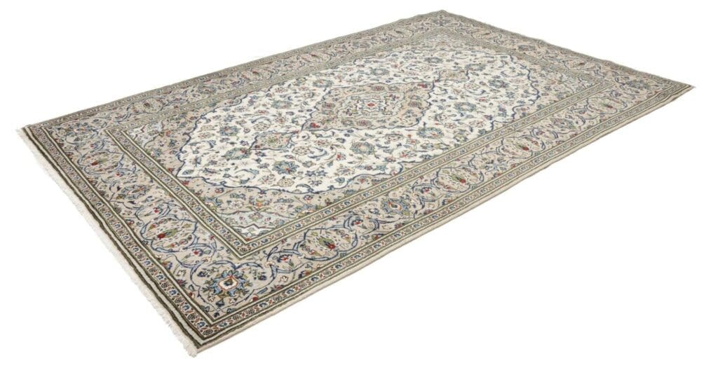 Hand-Knotted Wool Kashan Persian Rug, 197 × 296 cm – view 2