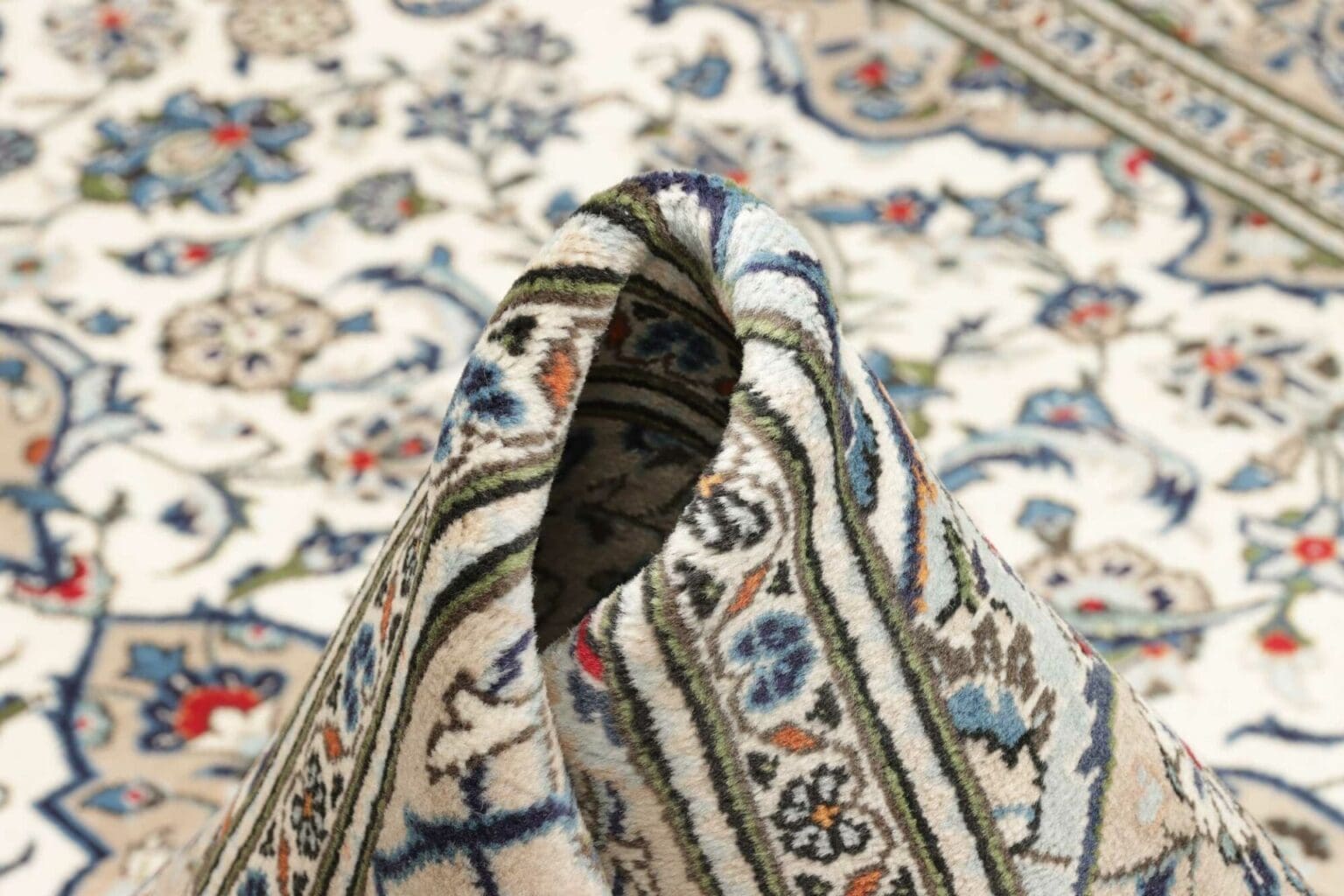 Hand-Knotted Wool Kashan Persian Rug, 197 × 296 cm – view 9