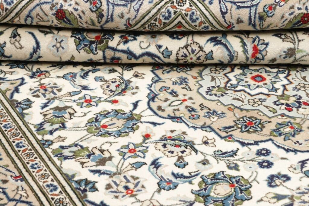 Hand-Knotted Wool Kashan Persian Rug, 197 × 296 cm – view 10
