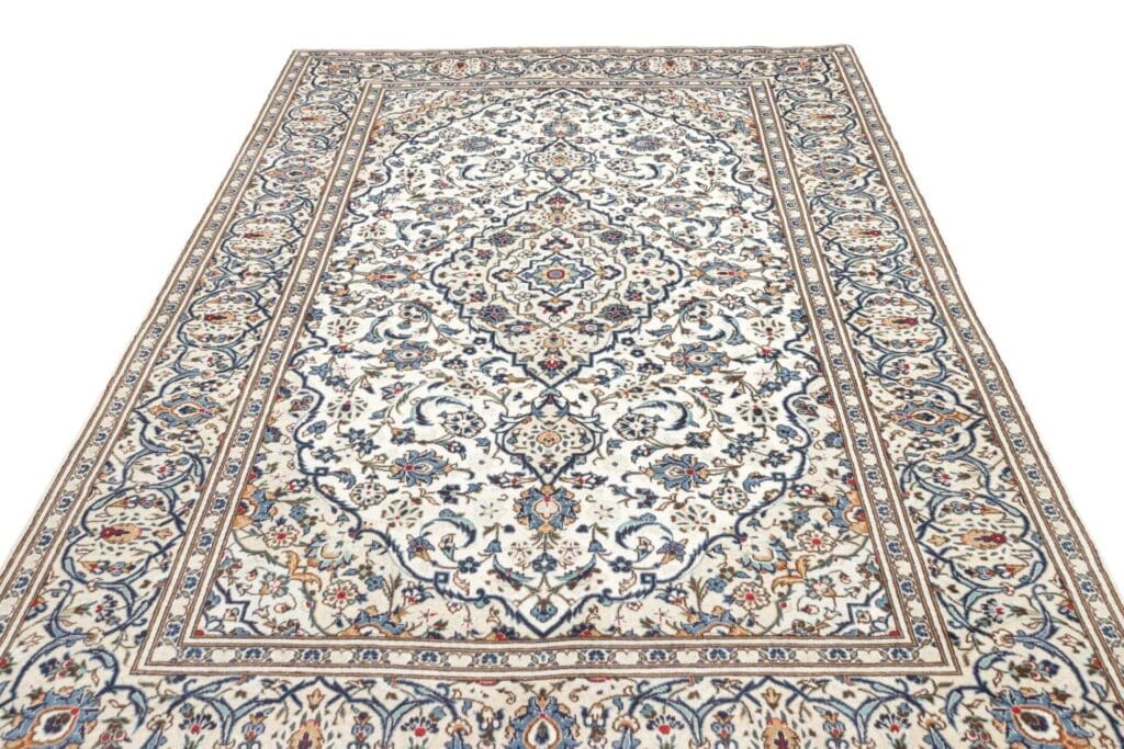 Kashan Persian Rug — hand-knotted, 199 × 300 cm, Wool – view 4