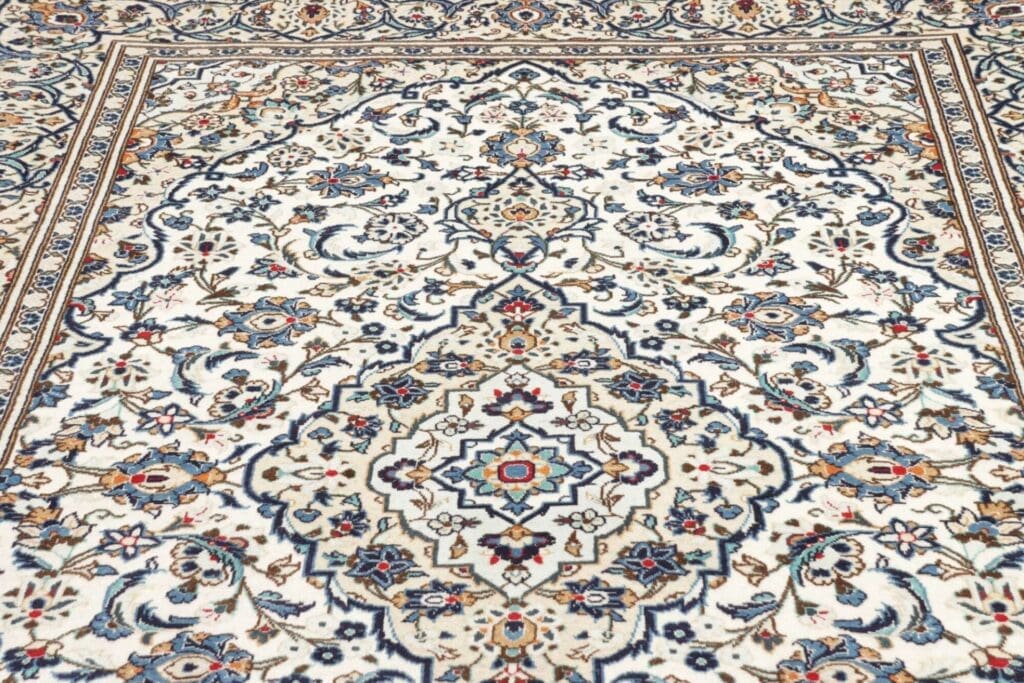Kashan Persian Rug — hand-knotted, 199 × 300 cm, Wool – view 7