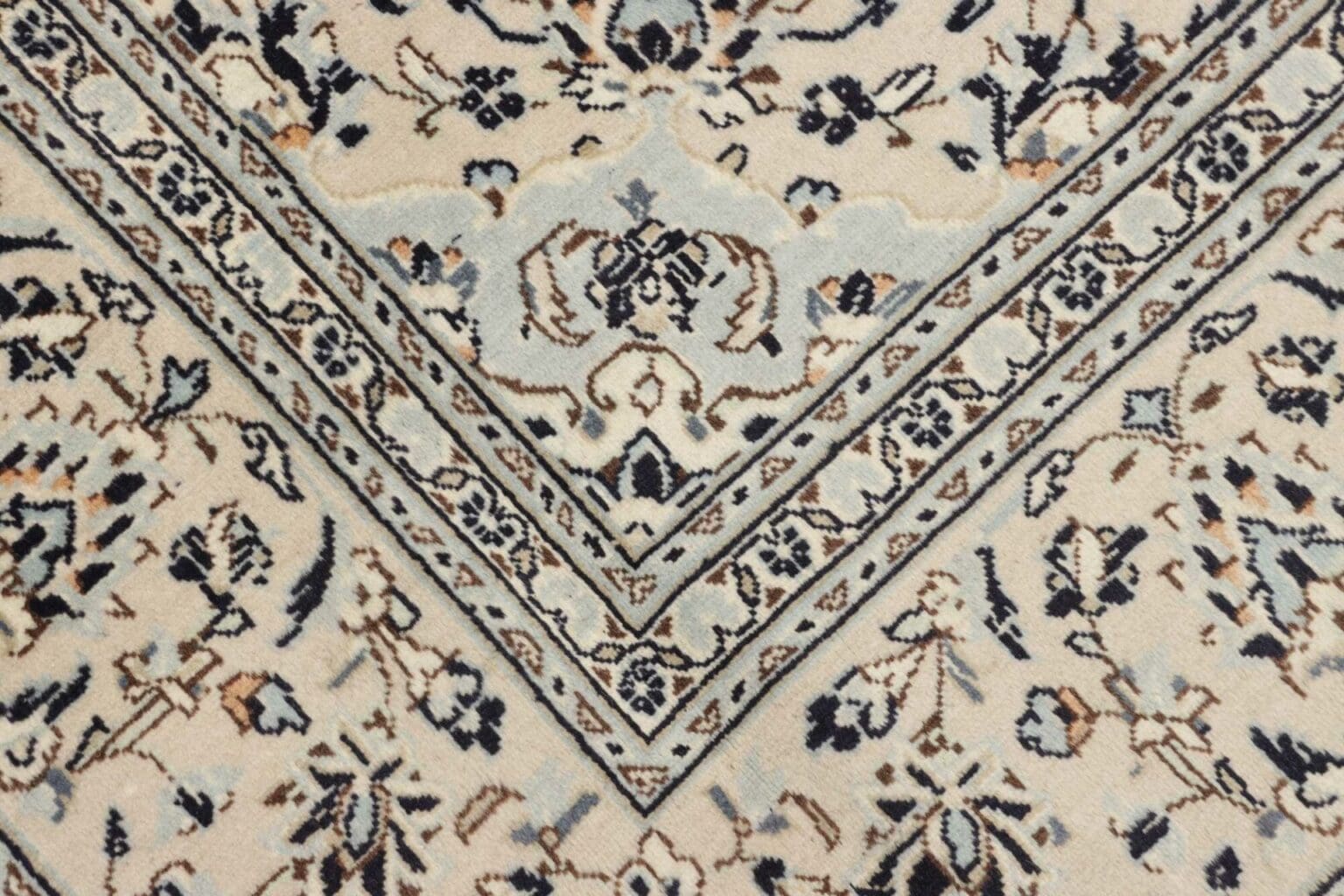 kashan-teppich-203-x-320cm-florale-muster-handgeknupft-perserteppich-5 Kashan Persian Rug — hand-knotted, 203 × 320 cm, Wool – view 6
