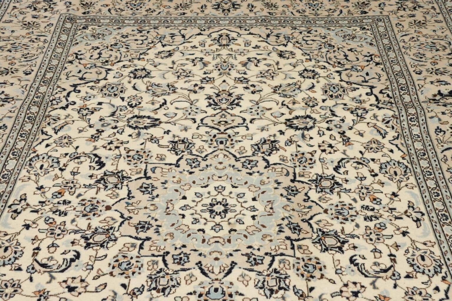 kashan-teppich-203-x-320cm-florale-muster-handgeknupft-perserteppich-6 Kashan Persian Rug — hand-knotted, 203 × 320 cm, Wool – view 7