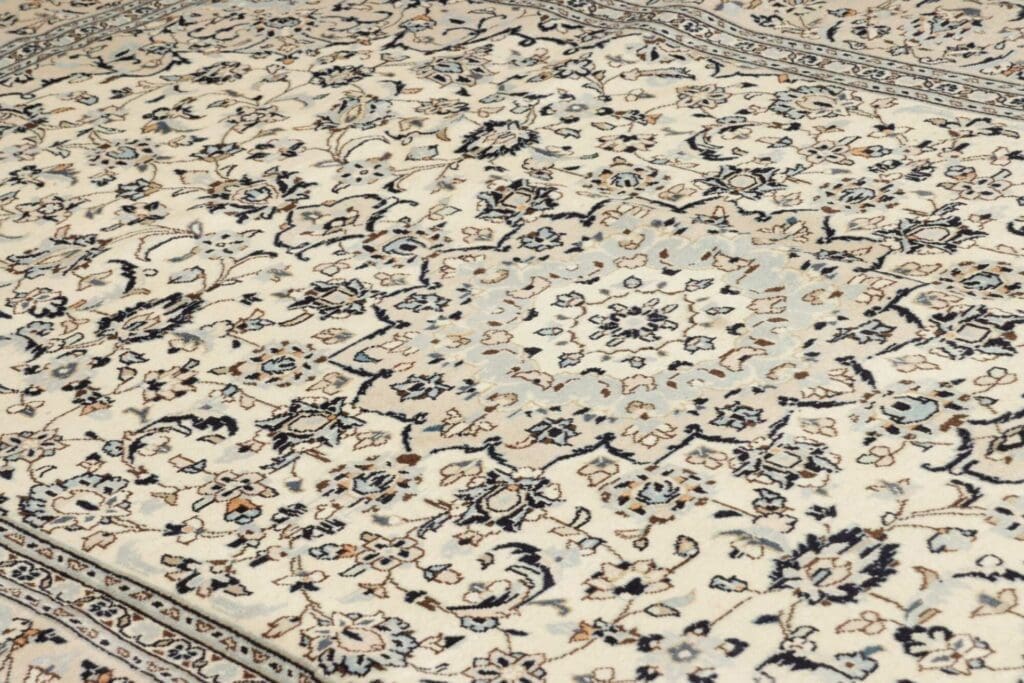 kashan-teppich-203-x-320cm-florale-muster-handgeknupft-perserteppich-7 Kashan Persian Rug — hand-knotted, 203 × 320 cm, Wool – view 8
