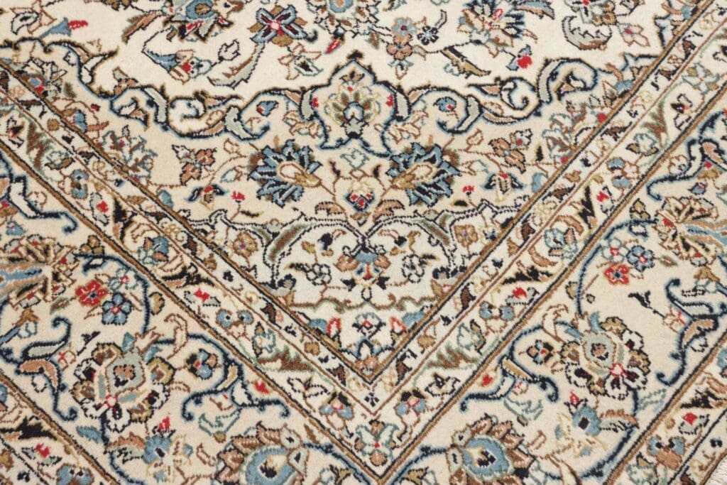 kashan-teppich-196-x-298cm-florale-muster-handgeknupft-perserteppich-5 Kashan Persian Rug 196 × 298 cm, Wool, hand-knotted – view 6