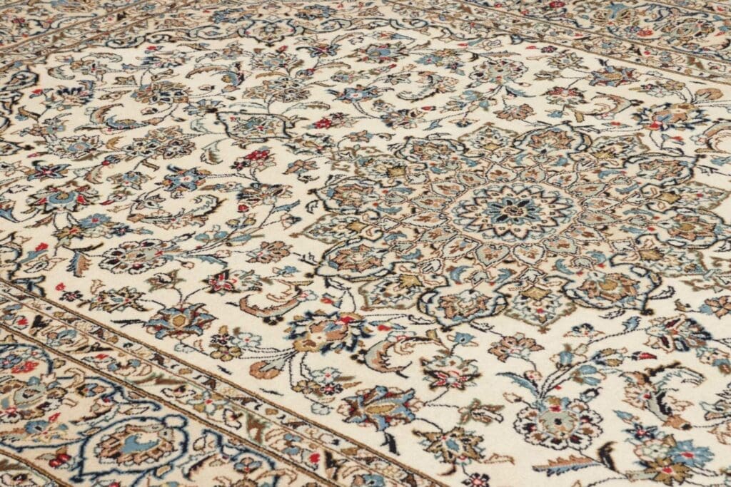 kashan-teppich-196-x-298cm-florale-muster-handgeknupft-perserteppich-6 Kashan Persian Rug 196 × 298 cm, Wool, hand-knotted – view 7