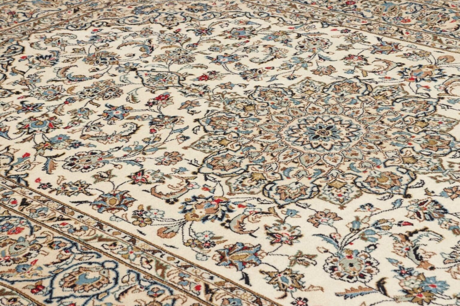 kashan-teppich-196-x-298cm-florale-muster-handgeknupft-perserteppich-6 Kashan Persian Rug 196 × 298 cm, Wool, hand-knotted – view 7