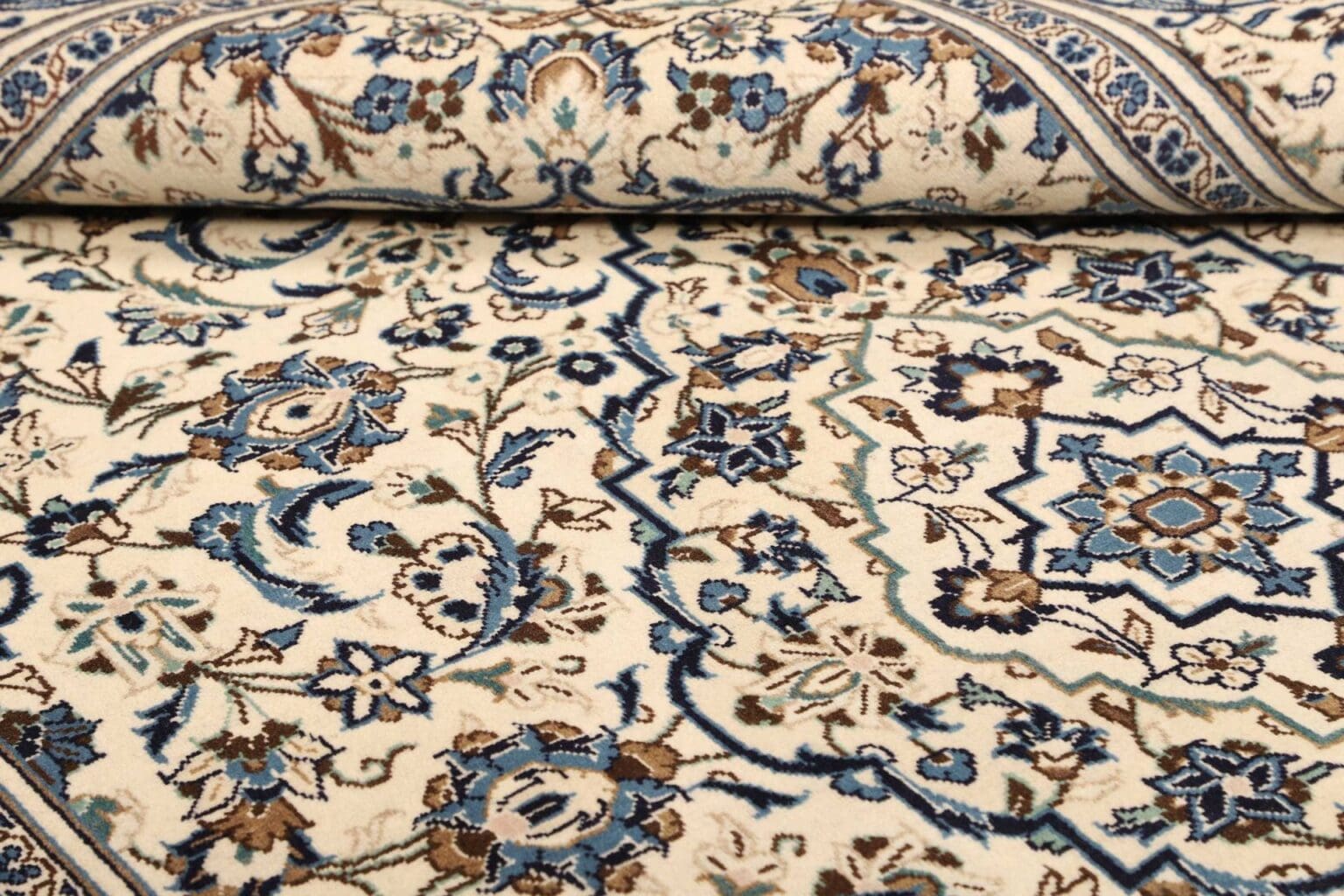 kashan-teppich-198-x-305-cm-handgeknupft-schurwolle-perserteppich-9 Hand-Knotted Wool Kashan Persian Rug, 198 × 305 cm – view 10