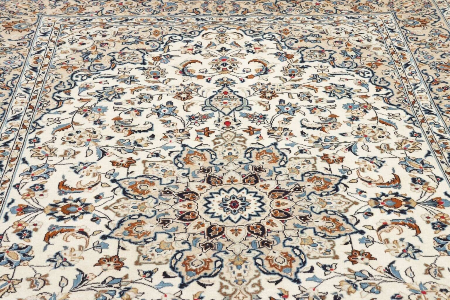 kashan-teppich-200-x-300cm-handgeknupft-aus-schurwolle-perserteppich-18 Kashan Persian Rug — hand-knotted, 200 × 300 cm, Wool – view 9