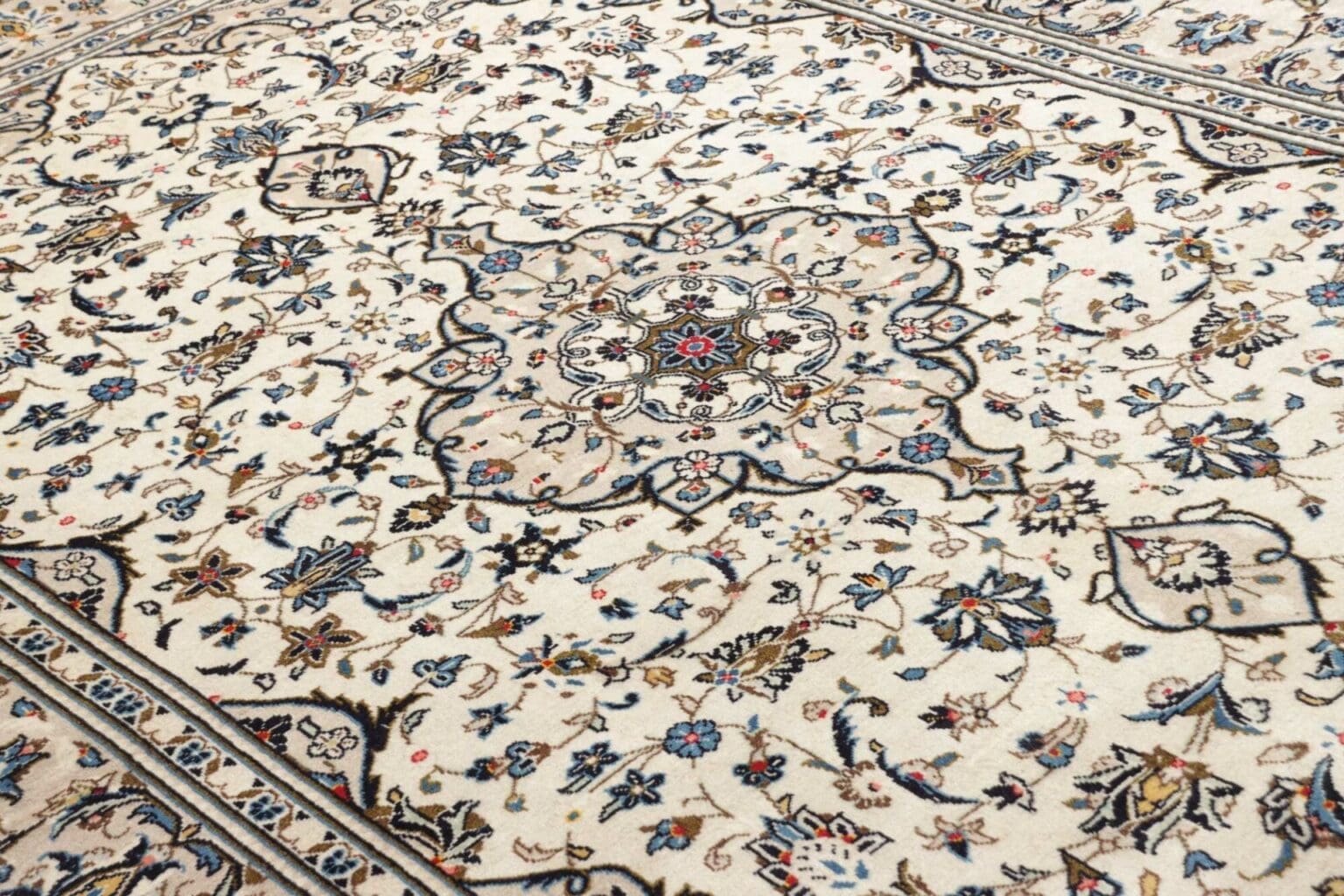 kashan-teppich-200-x-302cm-handgeknupft-schurwolle-perserteppich-7 Kashan Persian Rug — hand-knotted, 200 × 302 cm, Wool – view 8