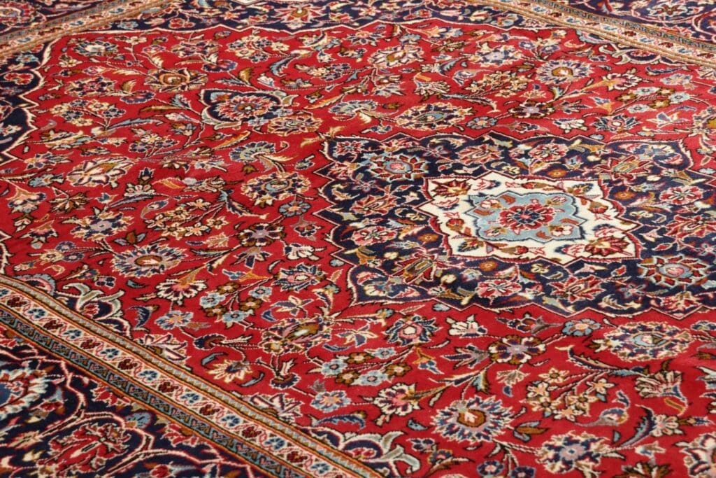 kashan-teppich-203x315-cm-handgeknupft-schurwolle-perserteppich-7 Kashan Persian Rug — hand-knotted, Wool – view 8