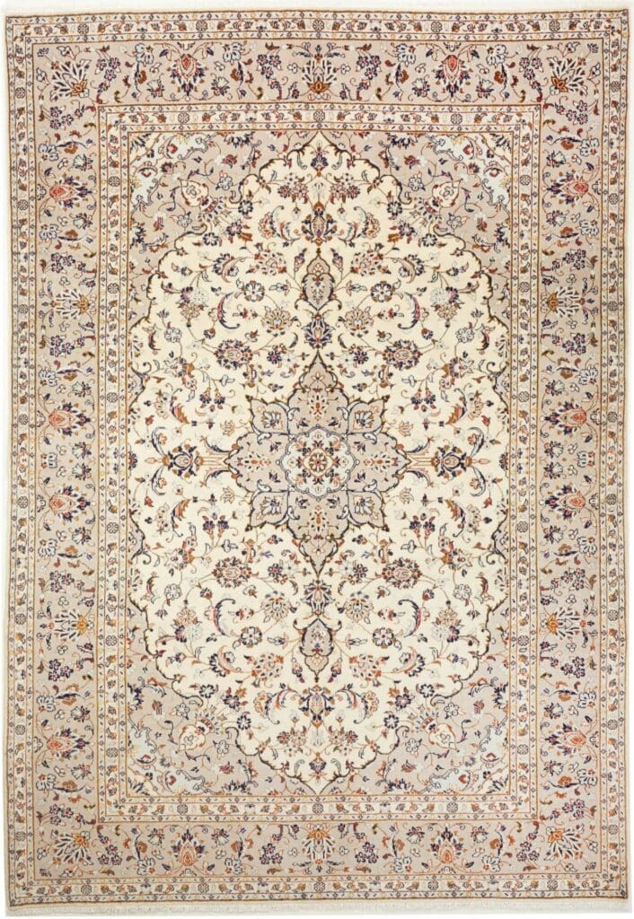 Hand-Knotted Wool Kashan Persian Rug, 199 × 292 cm