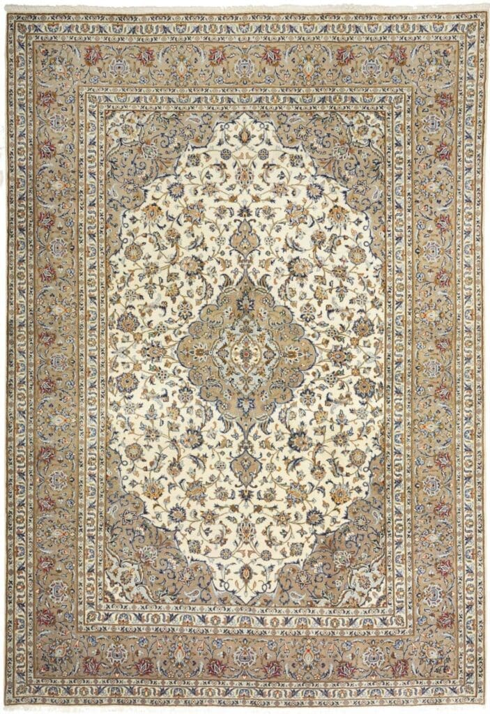 Hand-Knotted Wool Kashan Persian Rug, 210 × 300 cm