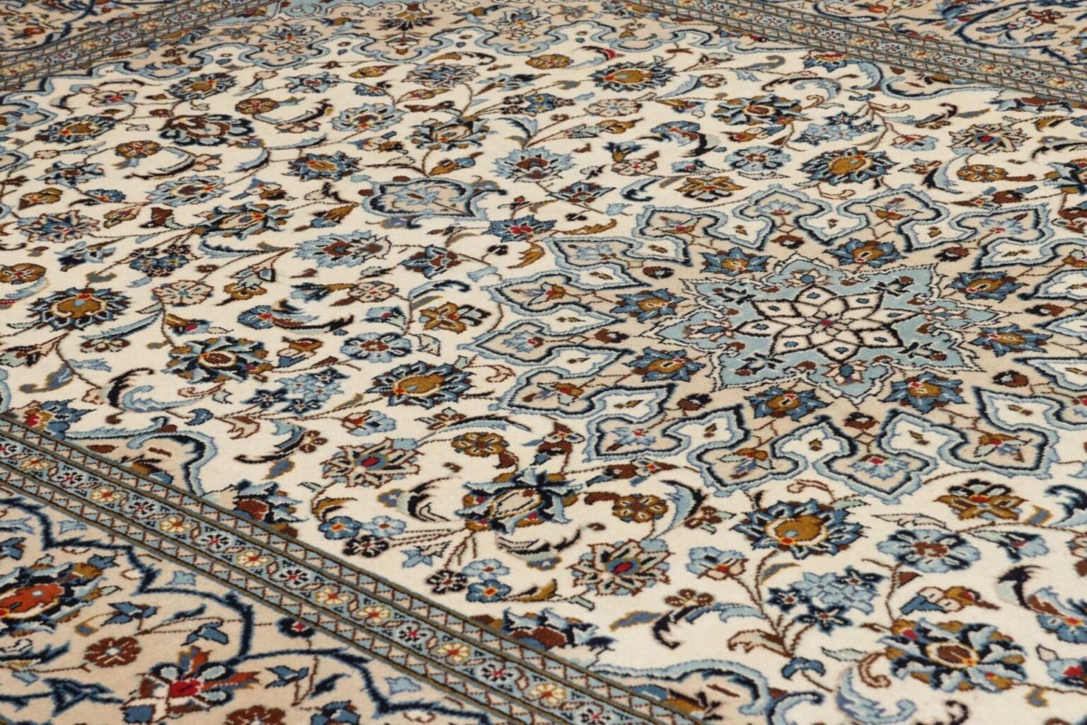 kashan-teppich-200-x-308-cm-handgeknupft-perserteppich-6 Kashan Persian Rug 200 × 308 cm, Wool, hand-knotted – view 7