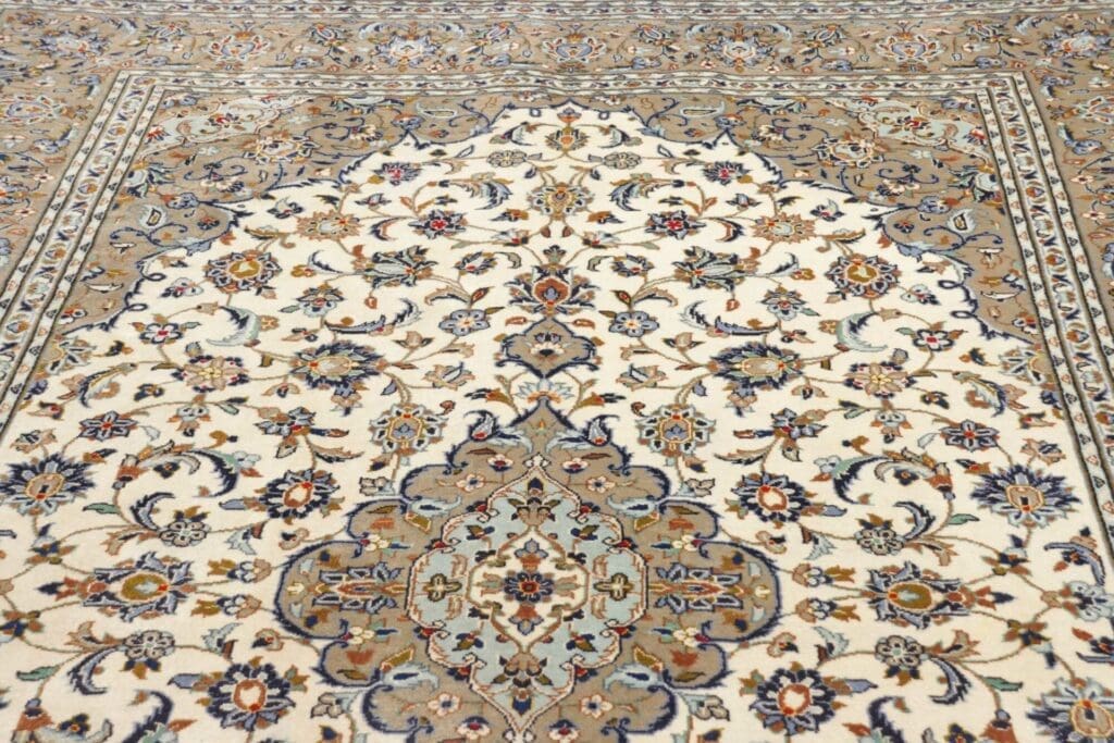 kashan-teppich-206-x-310cm-strapazierfahig-handgeknupft-perserteppich-8 Kashan Persian Rug 206 × 310 cm, Wool, hand-knotted – view 9