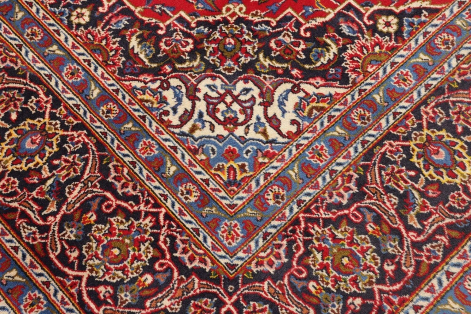 Kashan Persian Rug 201 × 298 cm, Wool, hand-knotted – view 6
