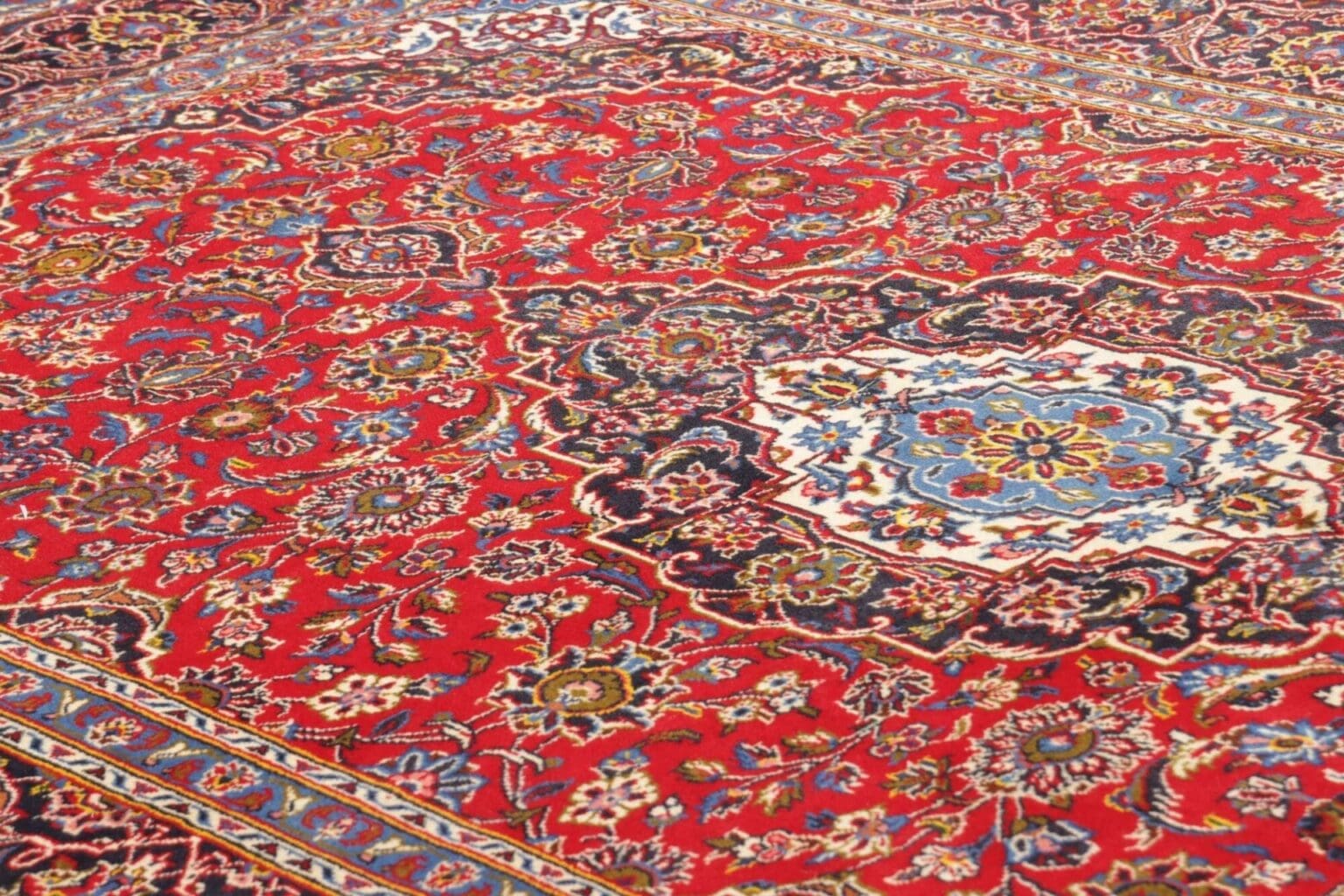 Kashan Persian Rug 201 × 298 cm, Wool, hand-knotted – view 8