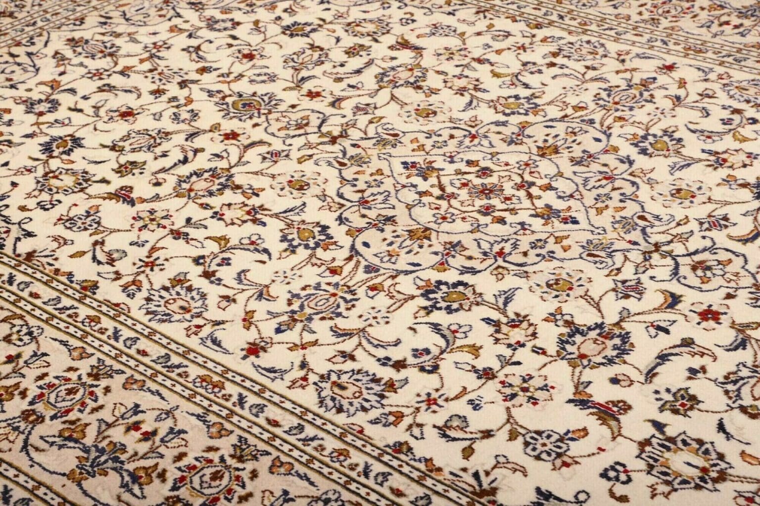 Kashan Persian Rug — hand-knotted, 198 × 305 cm, Wool – view 7