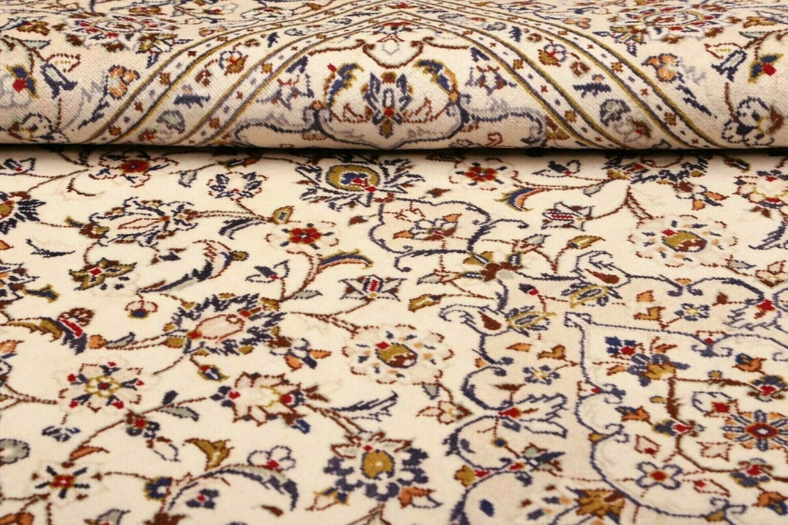 Kashan Persian Rug — hand-knotted, 198 × 305 cm, Wool – view 10