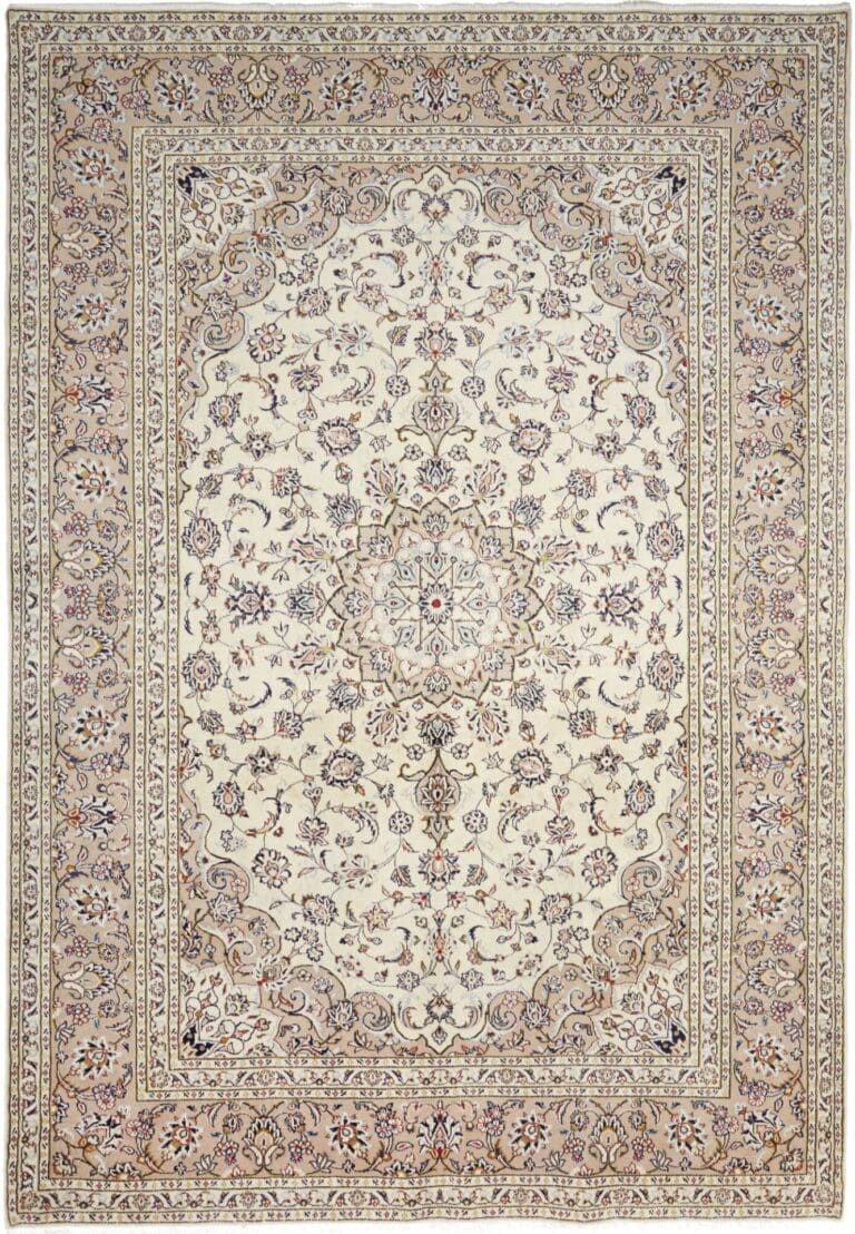 Hand-Knotted Wool Kashan Persian Rug, 200 × 290 cm