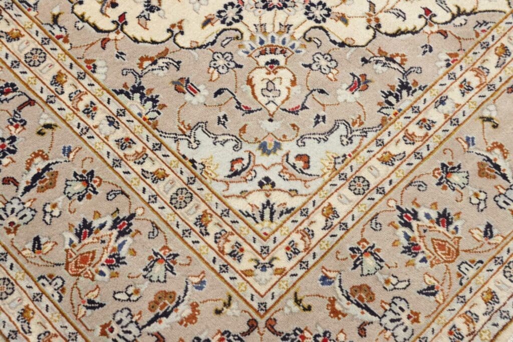 Hand-Knotted Wool Kashan Persian Rug, 199 × 292 cm – view 6