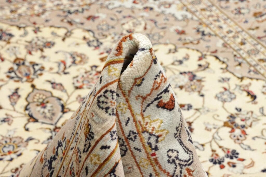 Hand-Knotted Wool Kashan Persian Rug, 199 × 292 cm – view 10