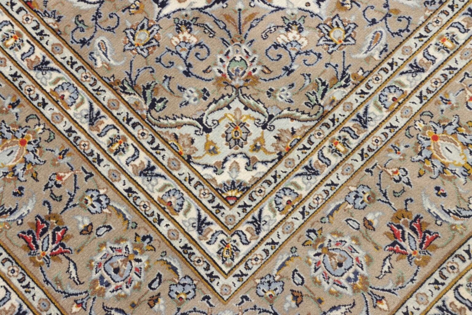 Hand-Knotted Wool Kashan Persian Rug, 210 × 300 cm – view 6