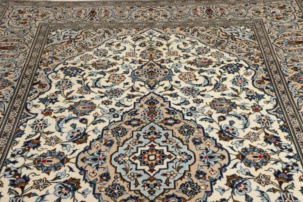 Kashan Persian Rug — hand-knotted, 200 × 304 cm, Wool – view 9